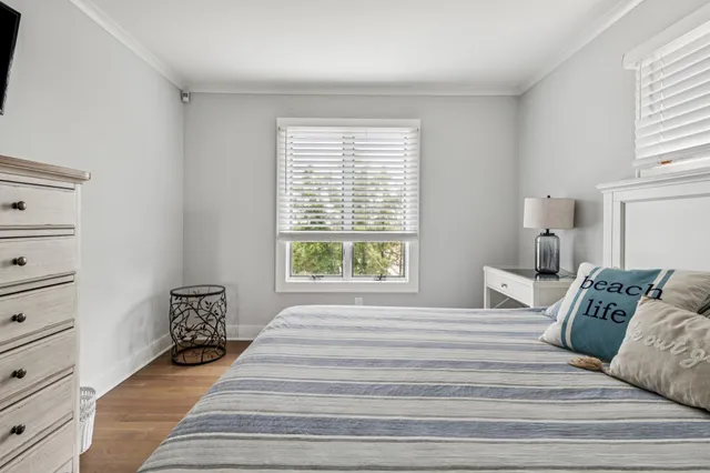 $5,998,000 | 355 Dune Road, Westhampton Beach, NY 11978