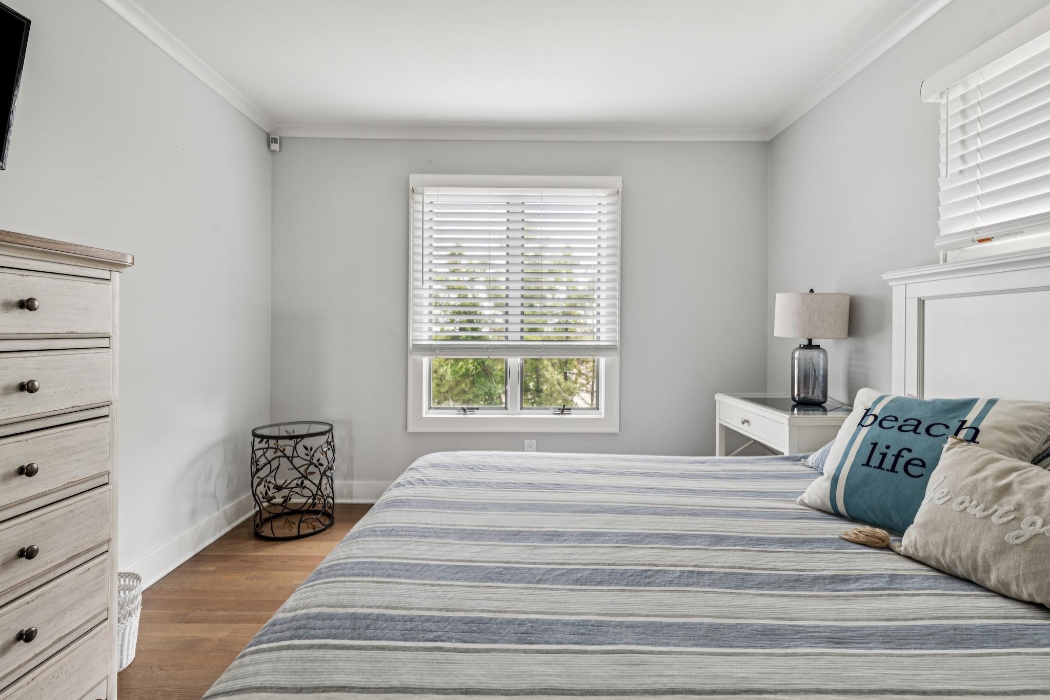 355 Dune Road Westhampton Beach, NY 11978 - Photo 17 of 30