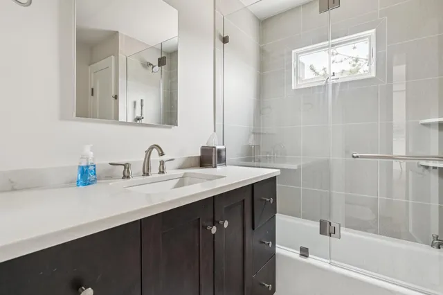 $5,998,000 | 355 Dune Road, Westhampton Beach, NY 11978