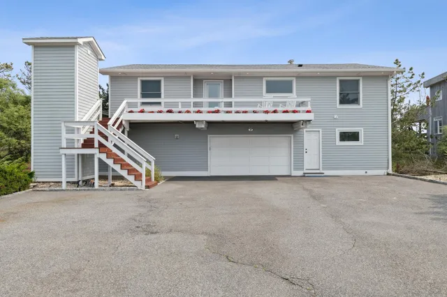 $5,998,000 | 355 Dune Road, Westhampton Beach, NY 11978