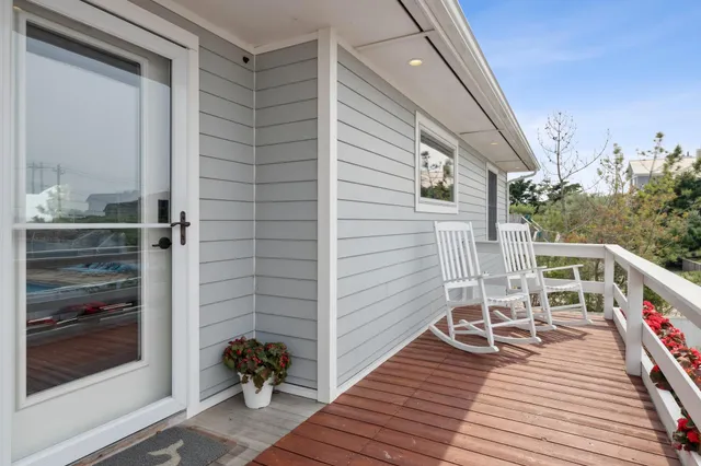 $5,998,000 | 355 Dune Road, Westhampton Beach, NY 11978