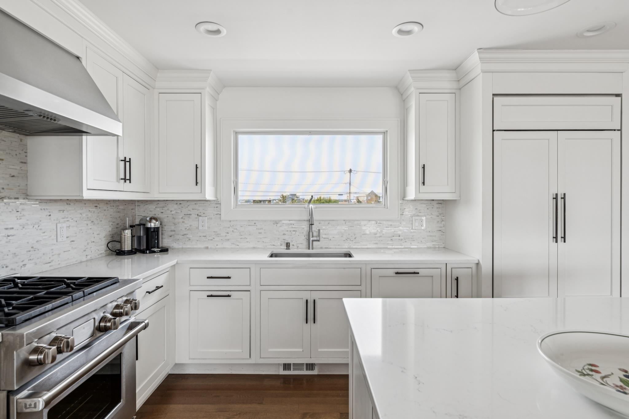 355 Dune Road Westhampton Beach, NY 11978 - Photo 8 of 30