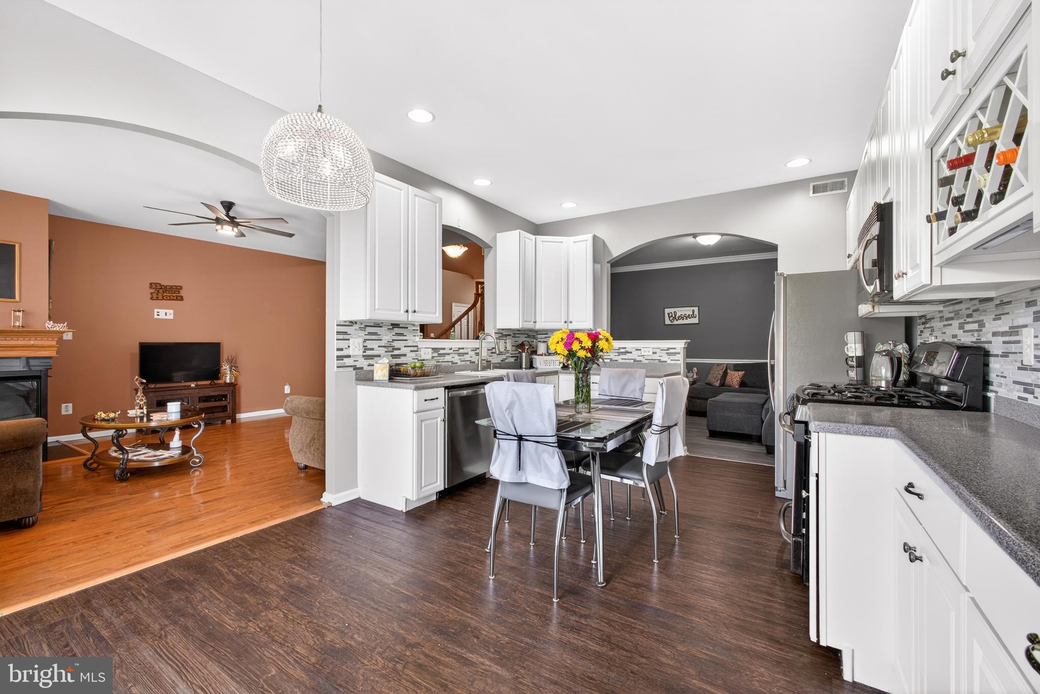 13 Cypress Point Road Westampton, NJ 08060 - Photo 14 of 34 Eat-in Kitchen