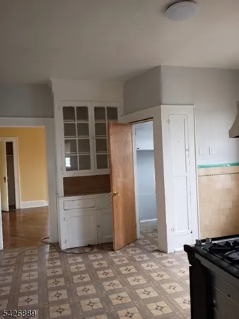 $2,000 | 77 40th Street, Unit 2, Irvington, NJ 07111