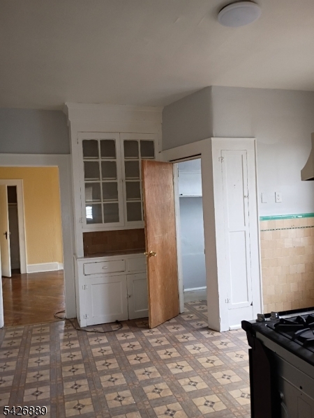 77 40th Street, Unit 2 Irvington, NJ 07111 - Photo 7 of 7