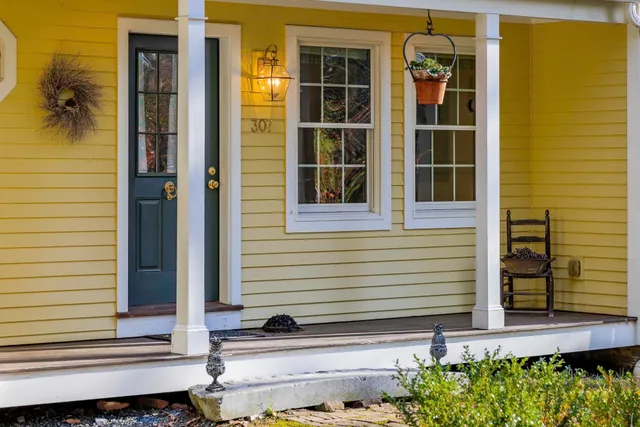 $1,100,000 | 307 Remick Road, Hartford, VT 05001