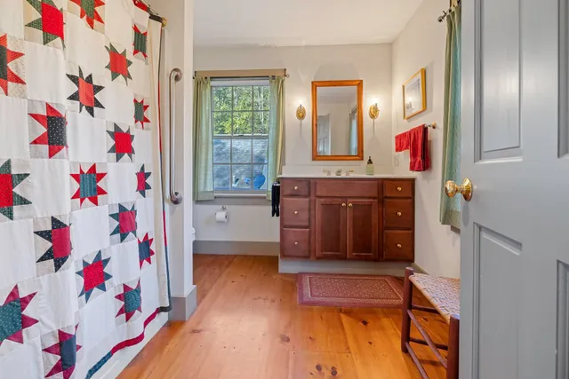 $1,100,000 | 307 Remick Road, Hartford, VT 05001