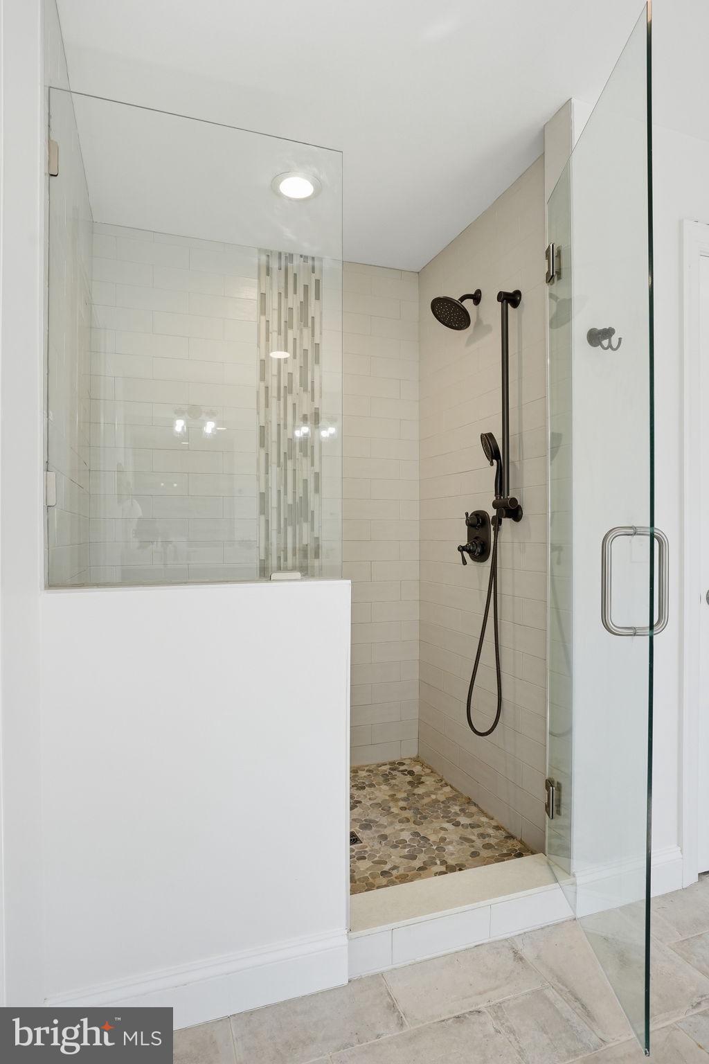 3177 Patuxent River Road Davidsonville, MD 21035 - Photo 22 of 50 a bathroom with a shower