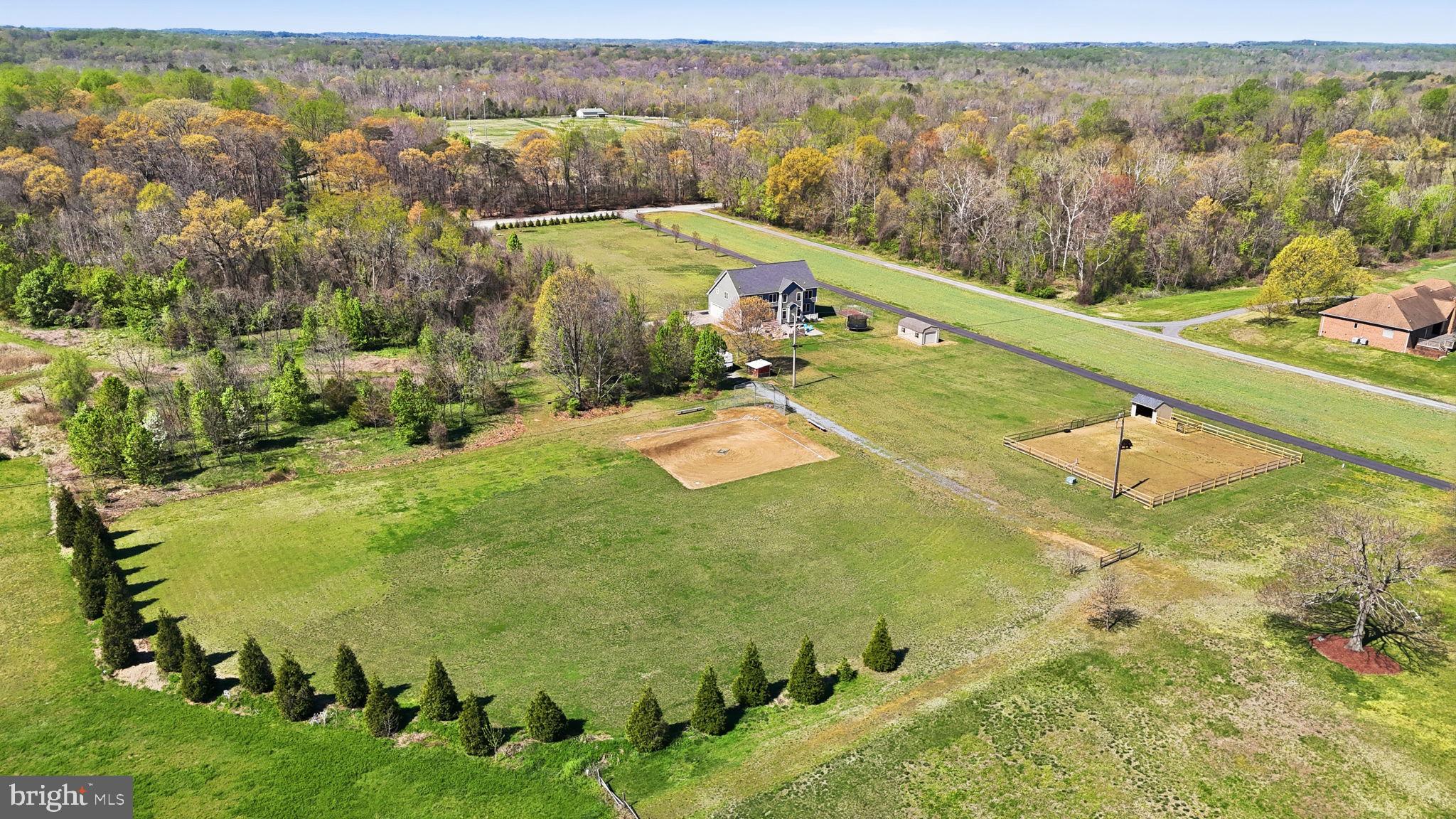 3177 Patuxent River Road Davidsonville, MD 21035 - Photo 38 of 50 an aerial view of residential houses with outdoor space