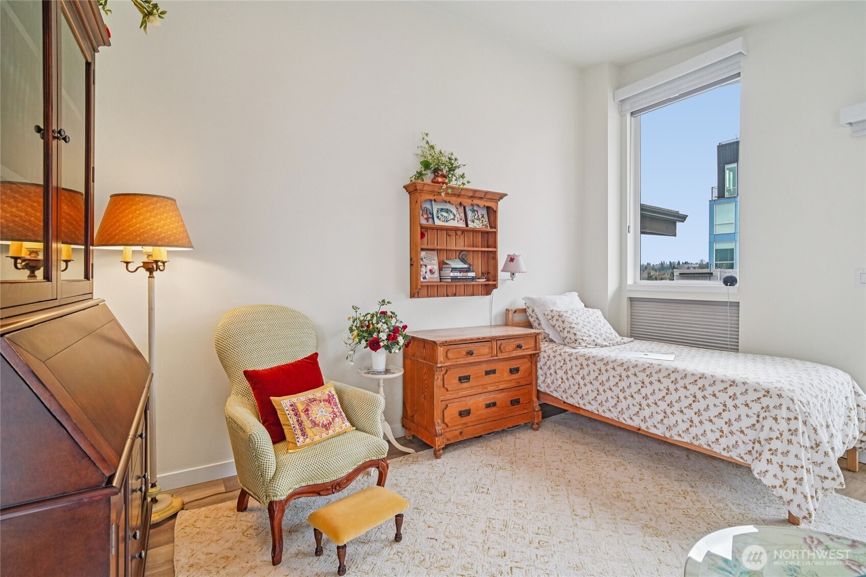 3070 Southwest Avalon Way, Unit E Seattle, WA 98126 - Photo 31 of 35