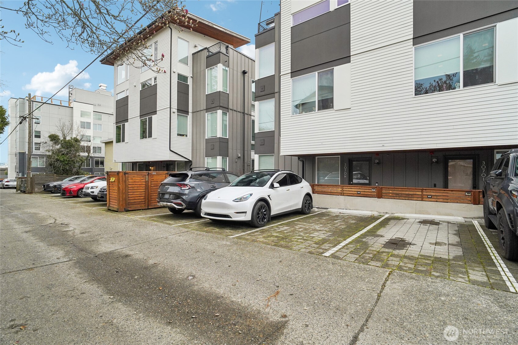 3070 Southwest Avalon Way, Unit E Seattle, WA 98126 - Photo 34 of 35