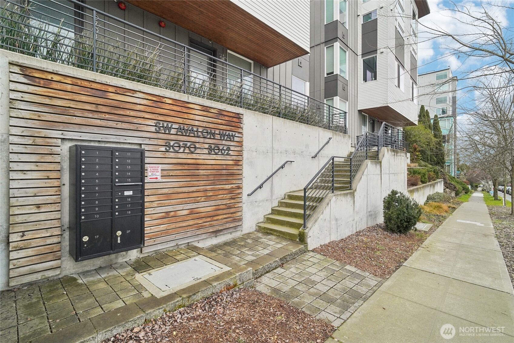 3070 Southwest Avalon Way, Unit E Seattle, WA 98126 - Photo 8 of 35
