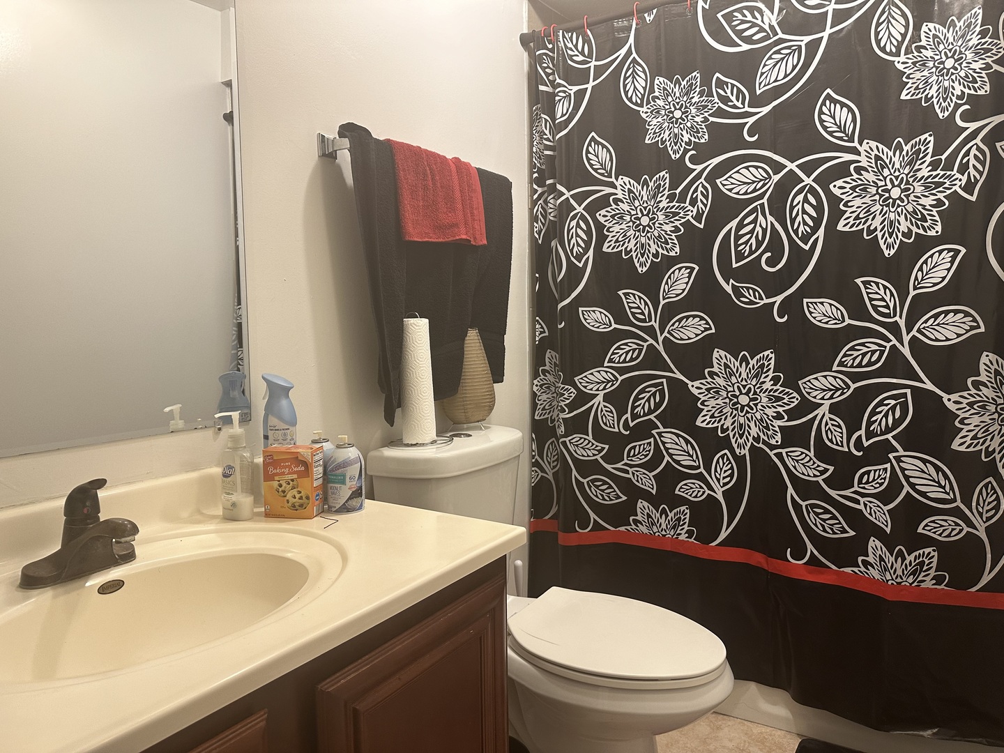 440 Roberts Drive Glenwood, IL 60425 - Photo 3 of 6 a bathroom with a toilet sink and mirror