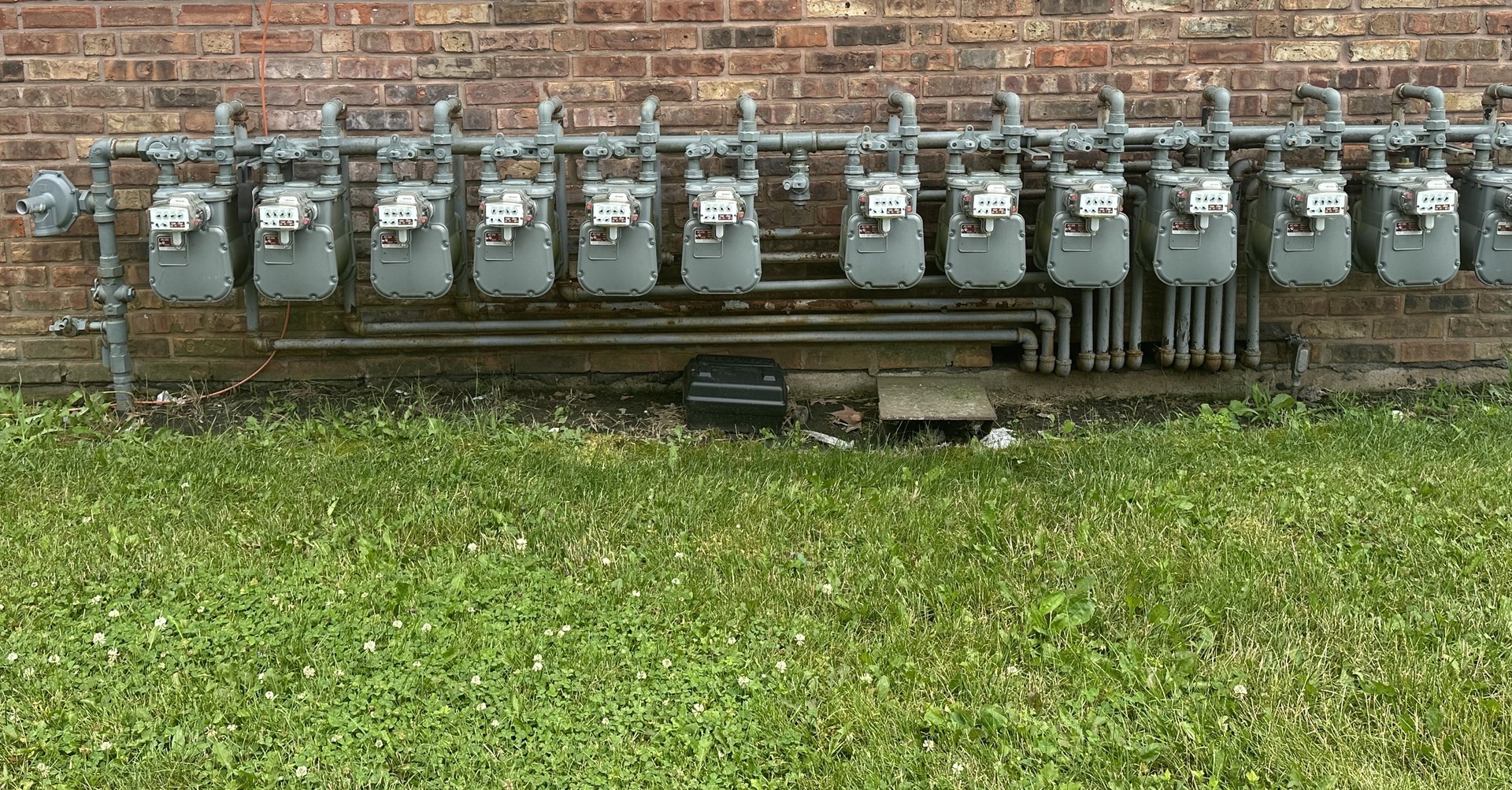 440 Roberts Drive Glenwood, IL 60425 - Photo 5 of 6 a bathroom with a toilet