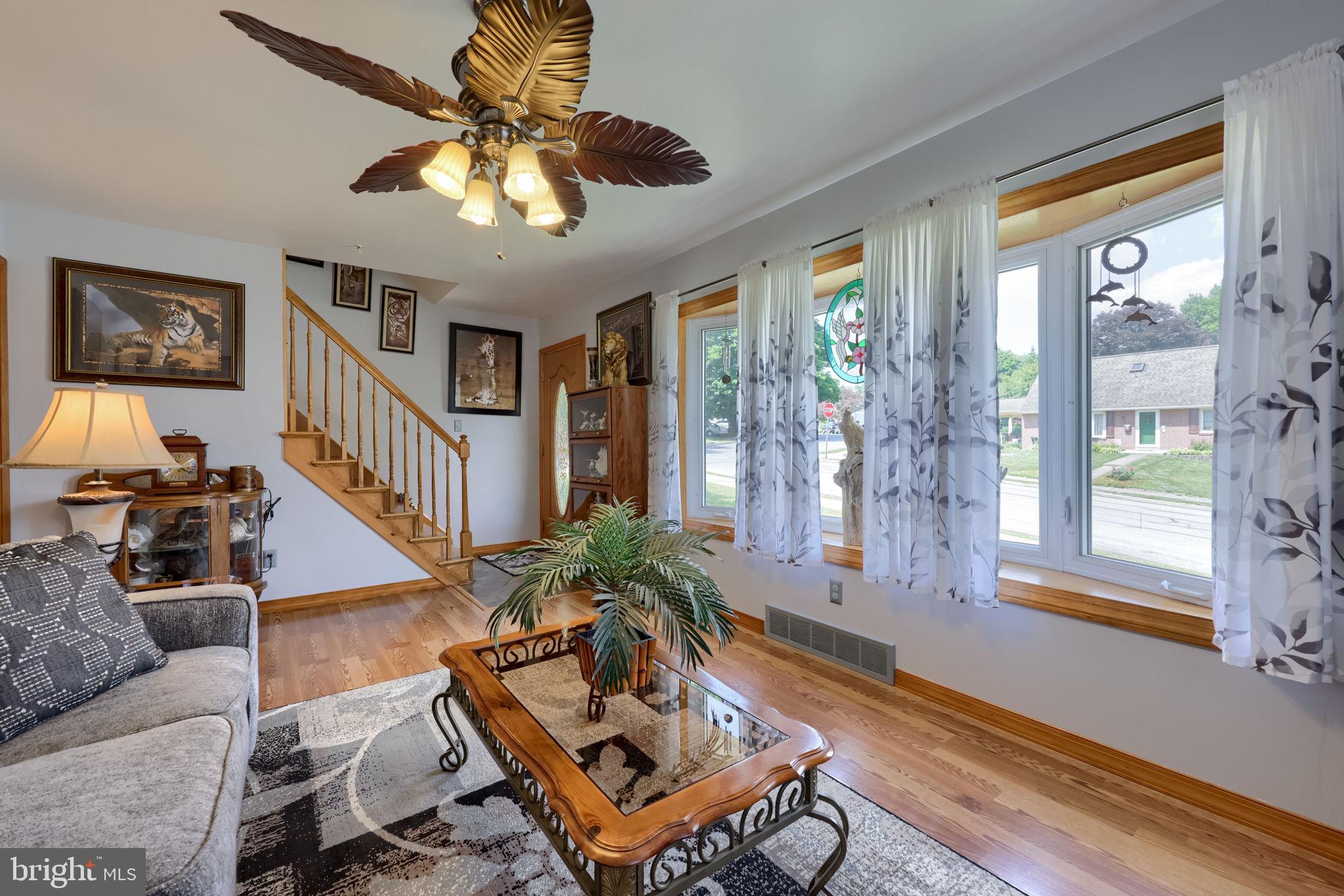17 South Elm Street Lititz, PA 17543 - Photo 7 of 33