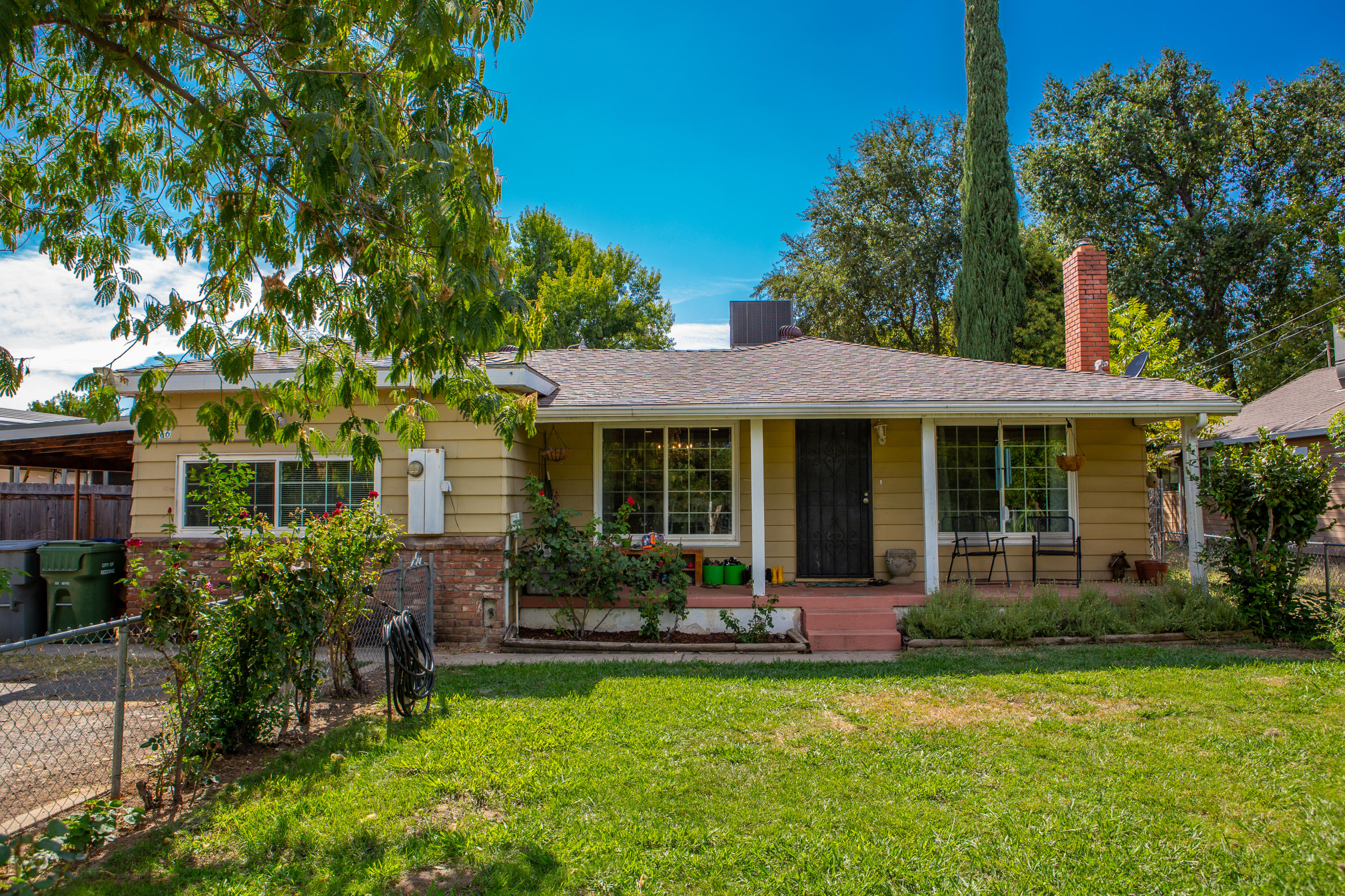 5266 East Bonnyview Road Redding, CA 96001 - Photo 1 of 27 Front
