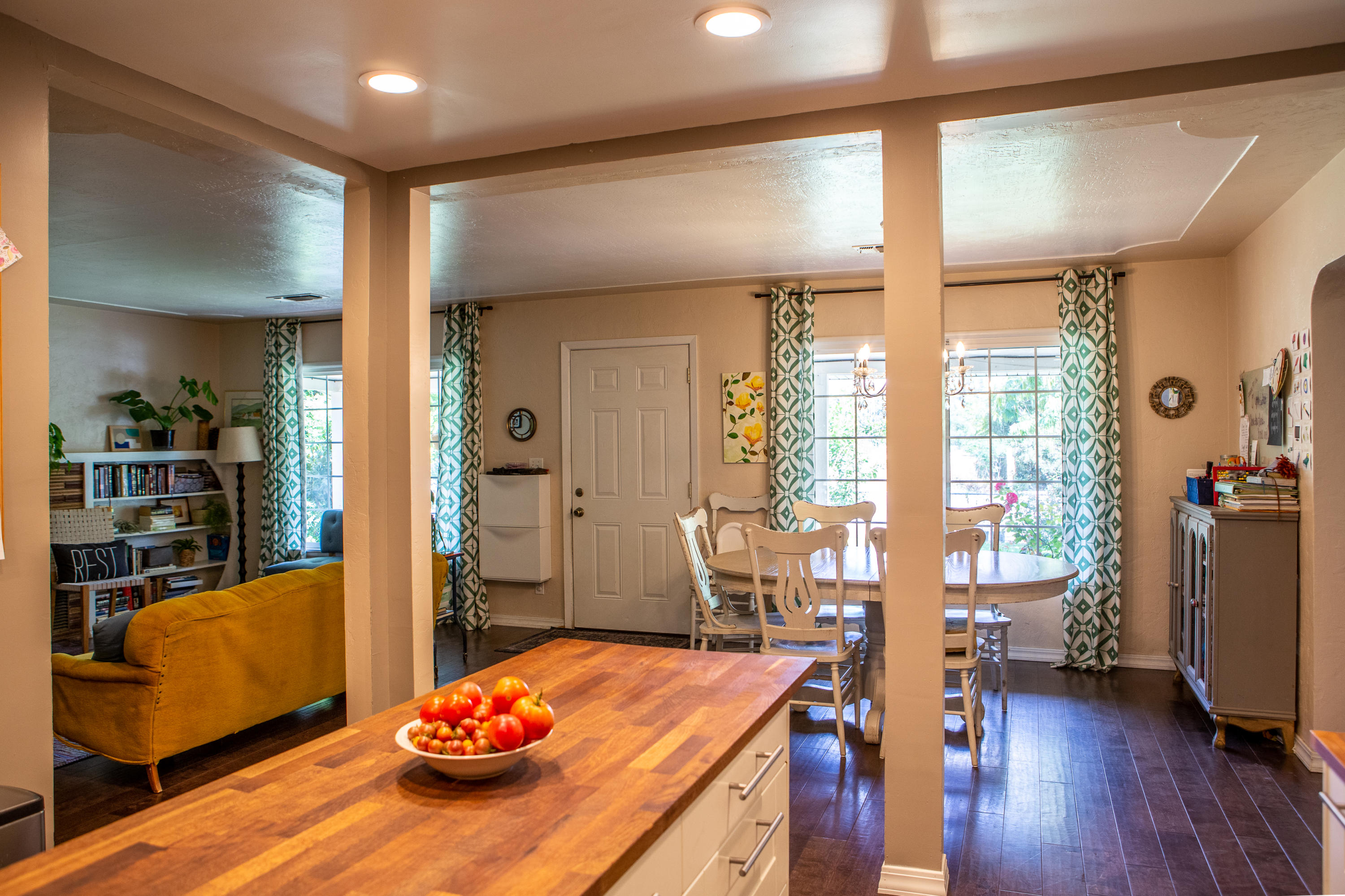 5266 East Bonnyview Road Redding, CA 96001 - Photo 12 of 27 Kitchen
