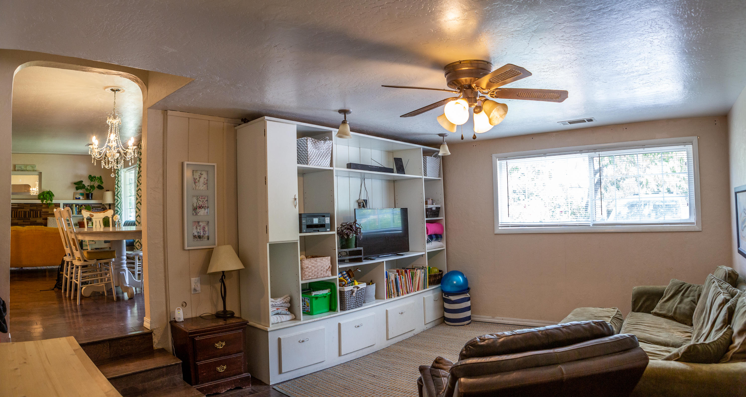 5266 East Bonnyview Road Redding, CA 96001 - Photo 14 of 27 Family Room