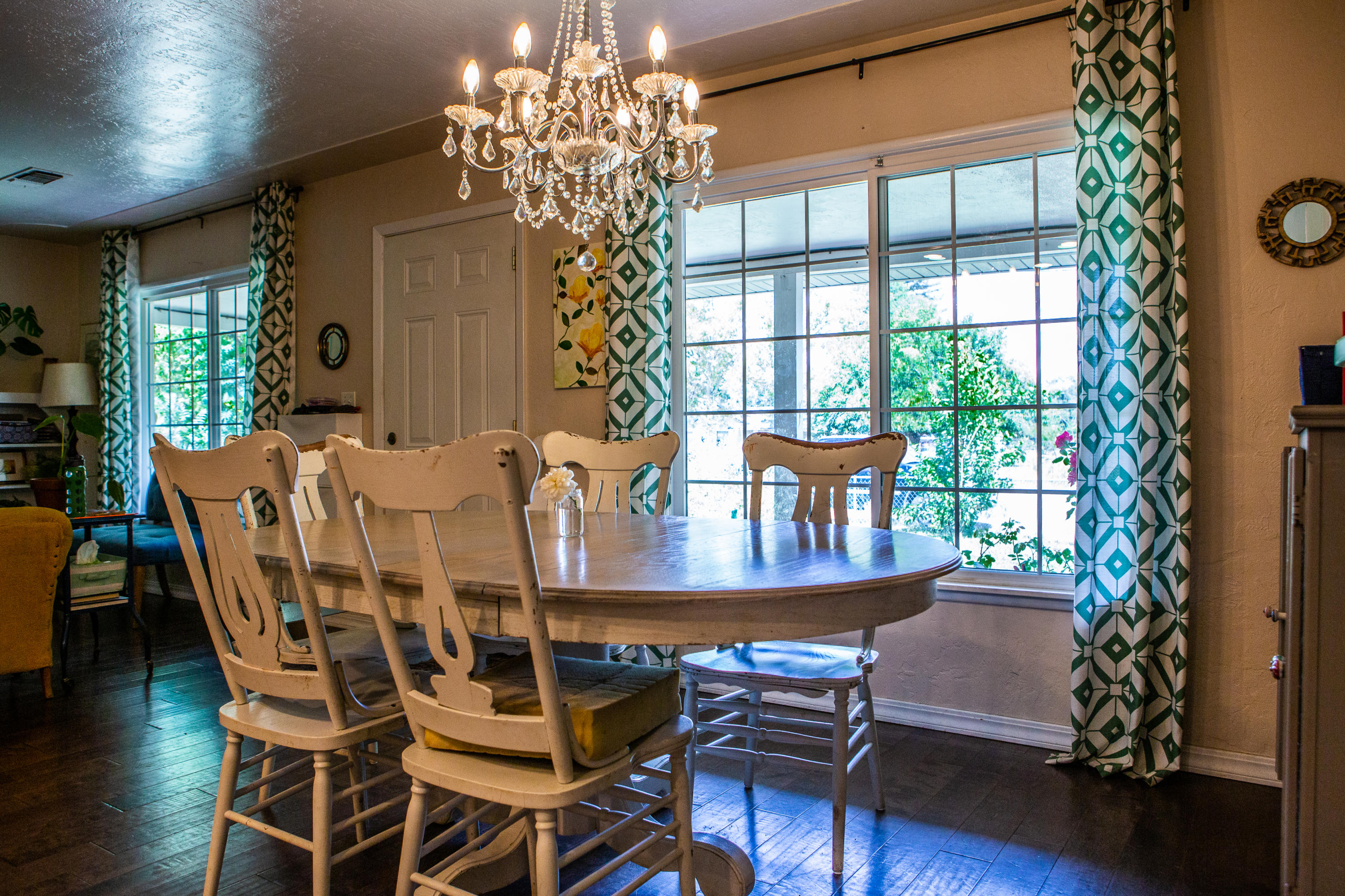 5266 East Bonnyview Road Redding, CA 96001 - Photo 8 of 27 Dining Room