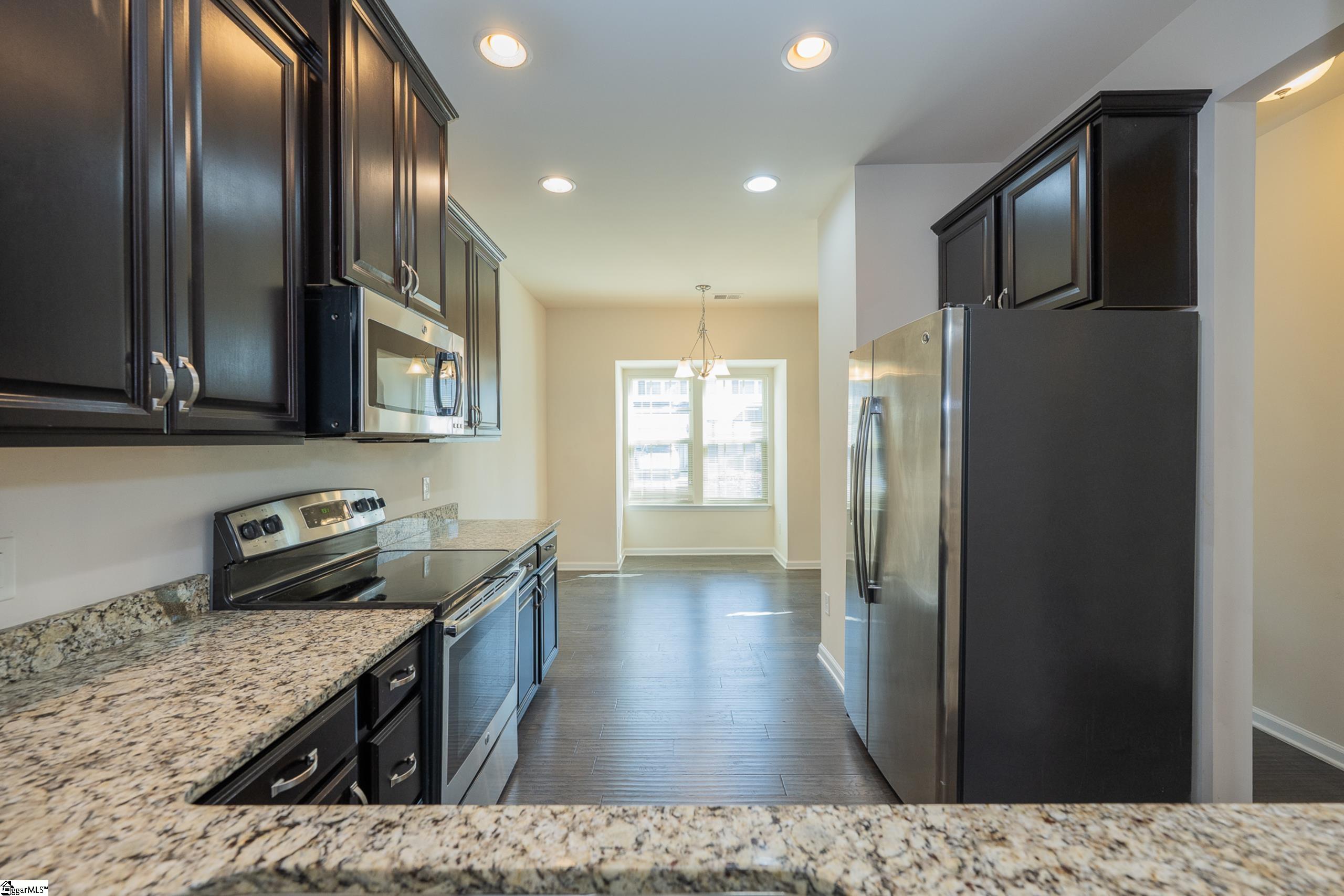 19 Fairchild Way Greenville, SC 29607 - Photo 10 of 33 Gallery Image 10