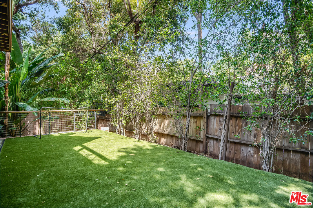 3152 Ellington Drive Los Angeles, CA 90068 - Photo 20 of 21 a view of a backyard with a small cabin