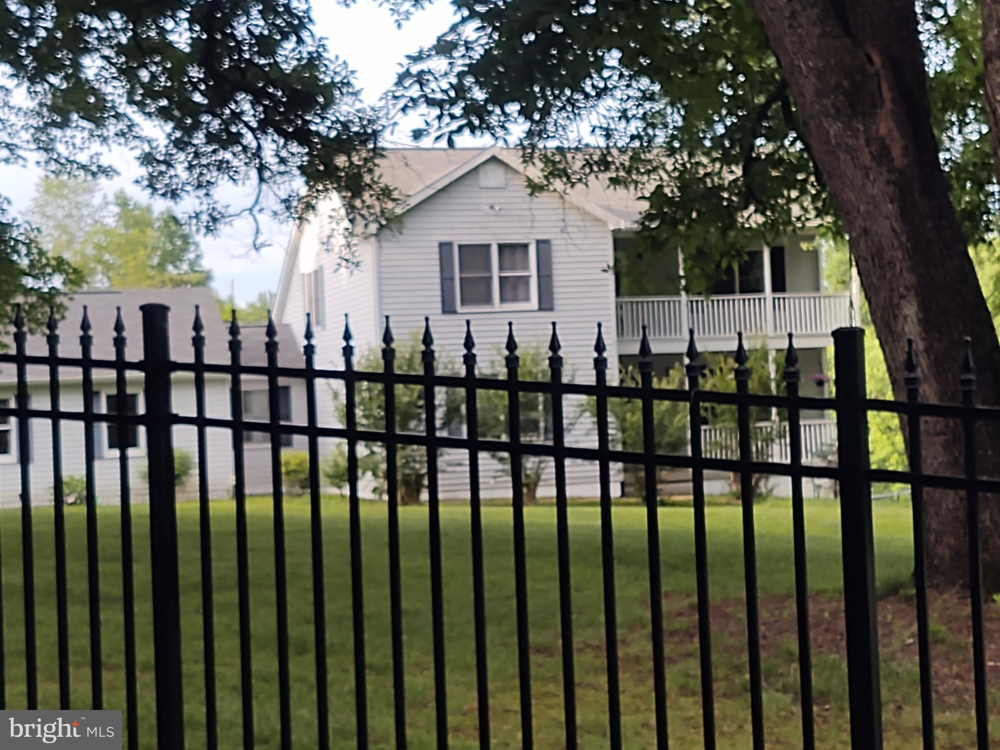 Fully Fenced Yard