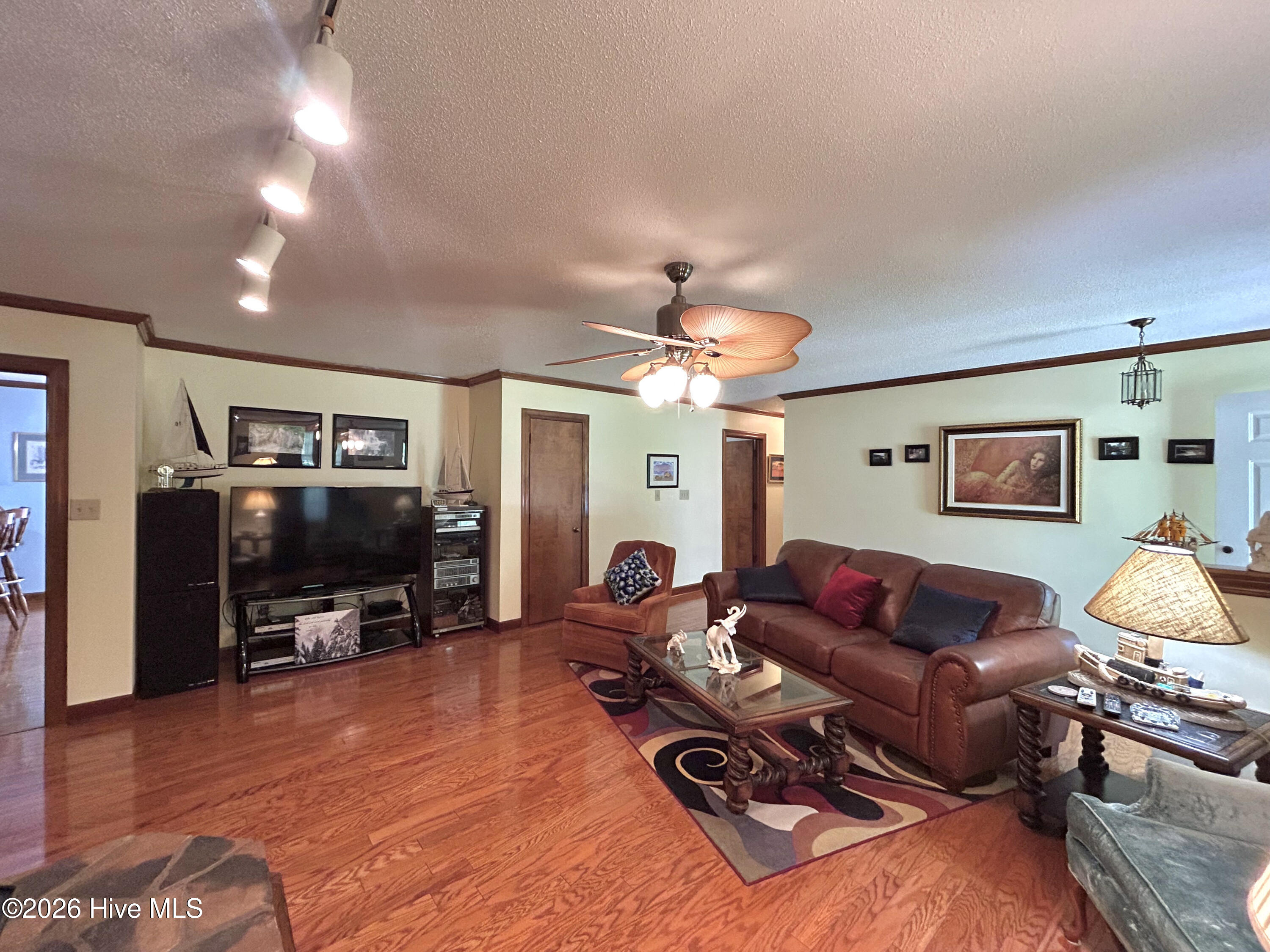 108 Deerfield Road Jacksonville, NC 28540 - Photo 11 of 86 6-IMG_9782