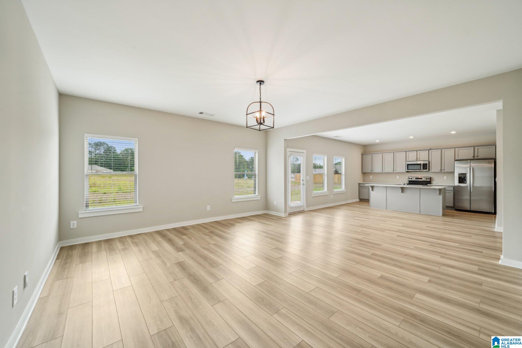 130 Kings Way Jasper, AL 35503 - Photo 5 of 37