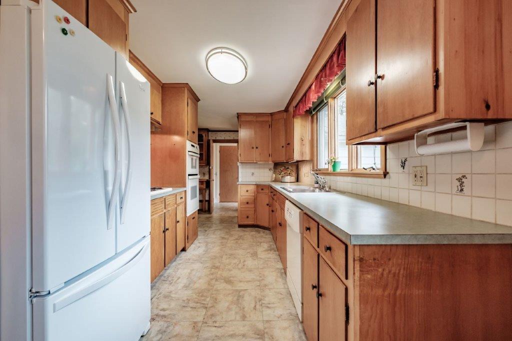 69 Falmouth Road Falmouth, ME 04105 - Photo 10 of 53 20190520gp-60020