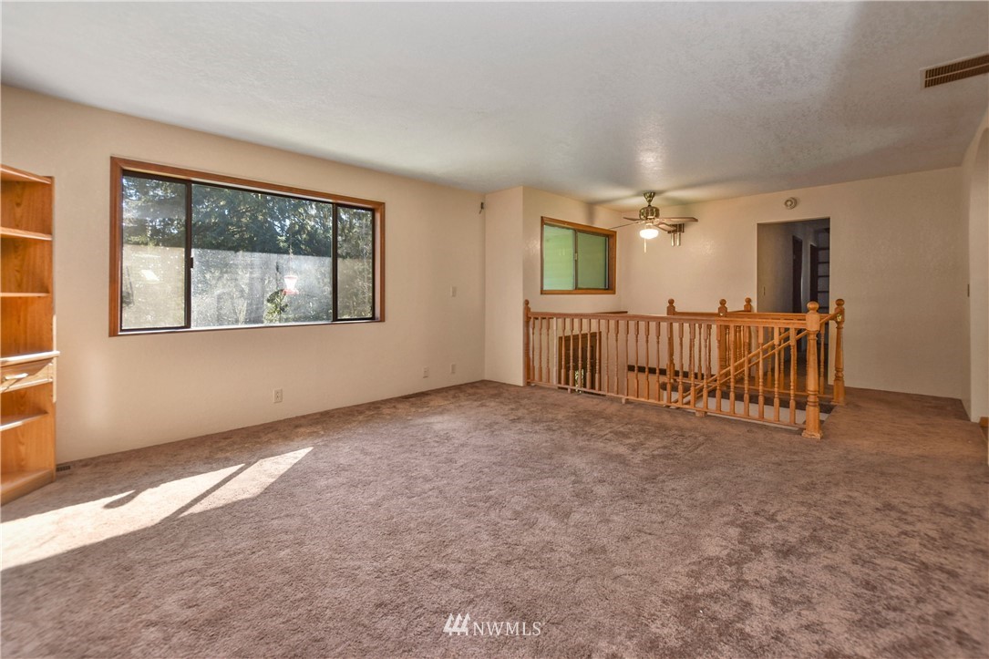 319 Ragland Road Longview, WA 98632 - Photo 9 of 25