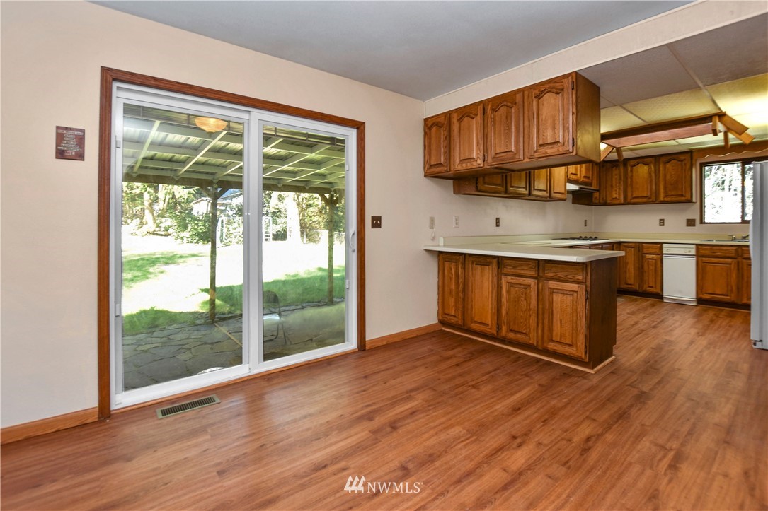 319 Ragland Road Longview, WA 98632 - Photo 10 of 25