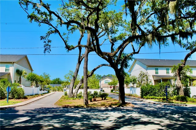 $2,800 | 402 Mariners Circle, St. Simons Island, GA 31522