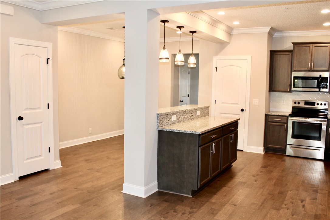 402 Mariners Circle St. Simons Island, GA 31522 - Photo 5 of 20