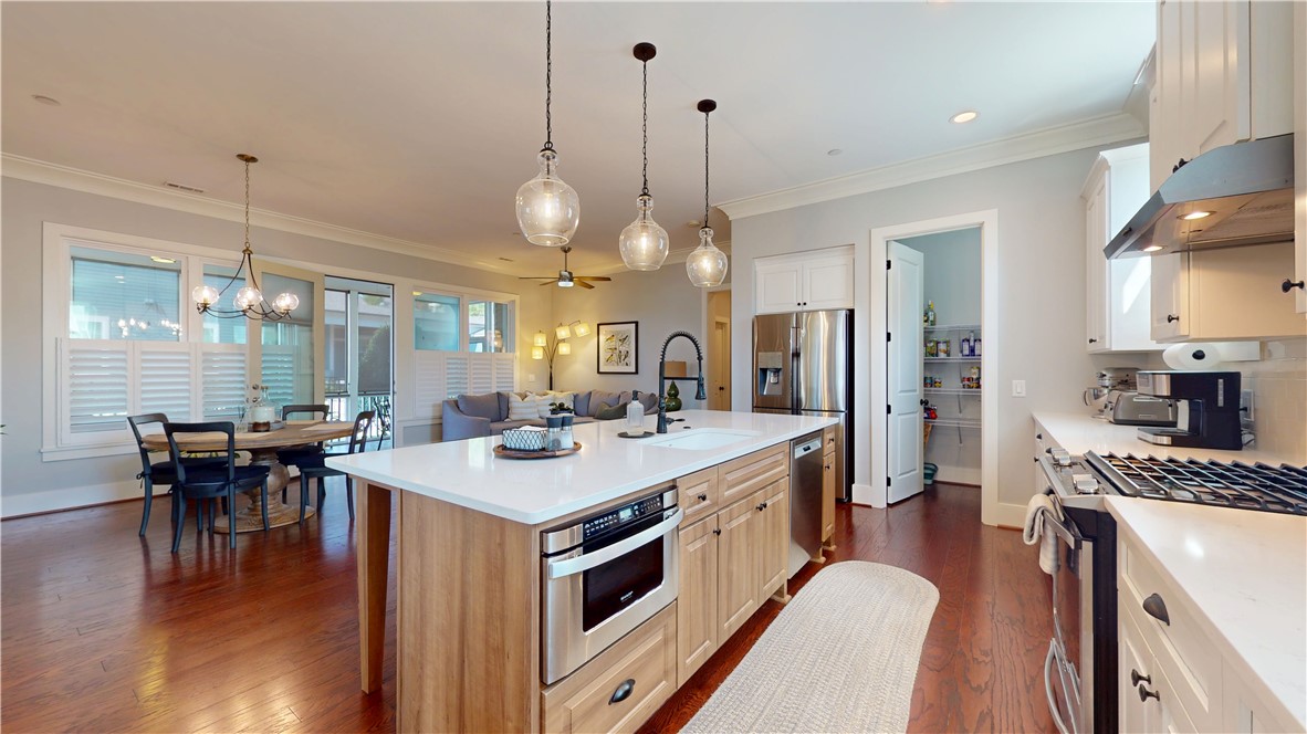 200 Pershing Avenue Clemson, SC 29631 - Photo 8 of 49