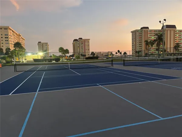 $1,775 | 4750 Cove Circle, Unit 904, St. Petersburg, FL 33708