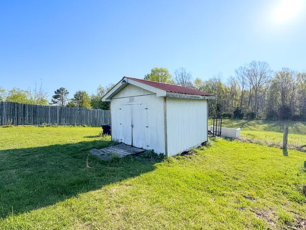 $169,900 | 2634 Pleasant Grove Road, Westmoreland, TN 37186