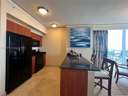 $715,000 | 18001 Collins Avenue, Unit 2605, Sunny Isles Beach, FL 33160
