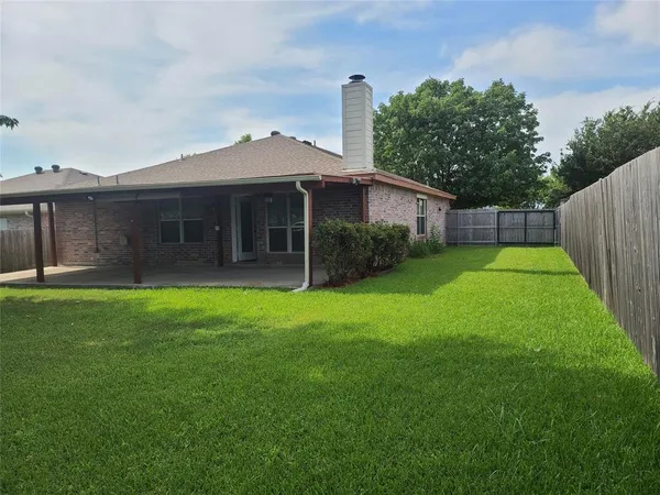 $2,150 | 305 Lake Wichita Drive, Wylie, TX 75098
