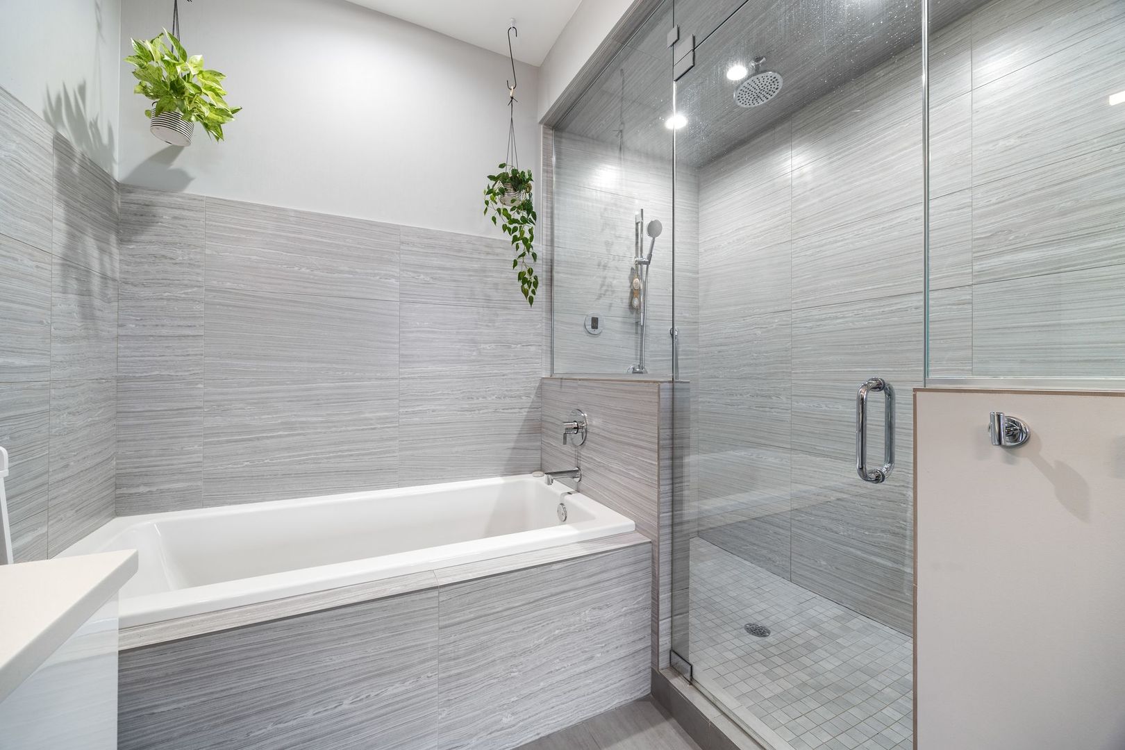 2116 West Chicago Avenue, Unit 3W Chicago, IL 60622 - Photo 25 of 37 a bathroom with a bathtub and shower