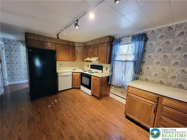 $335,000 | 313 East Fireline Road, Palmerton, PA 18071