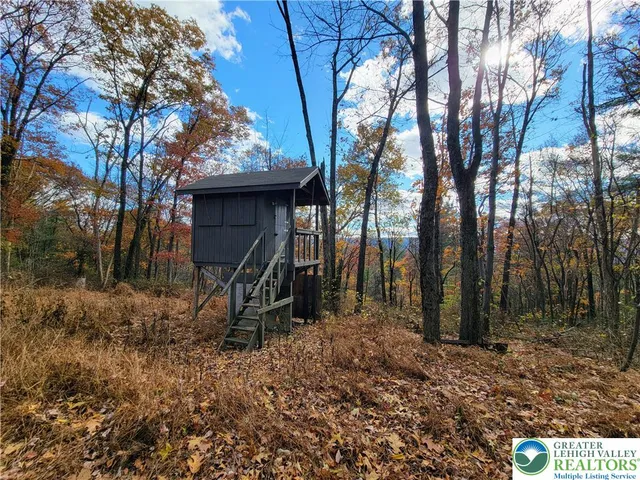 $335,000 | 313 East Fireline Road, Palmerton, PA 18071