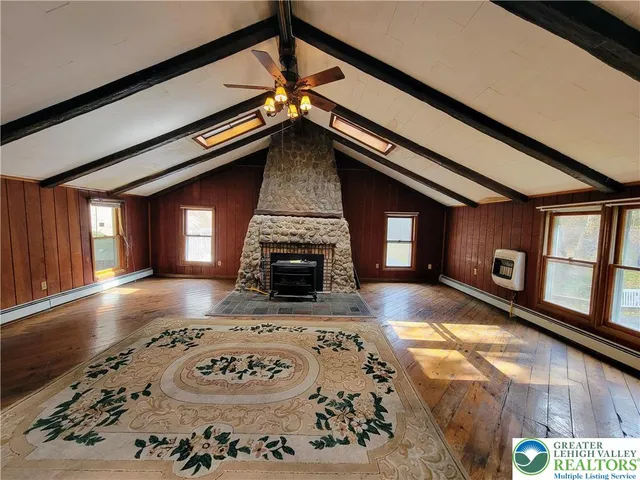 $335,000 | 313 East Fireline Road, Palmerton, PA 18071