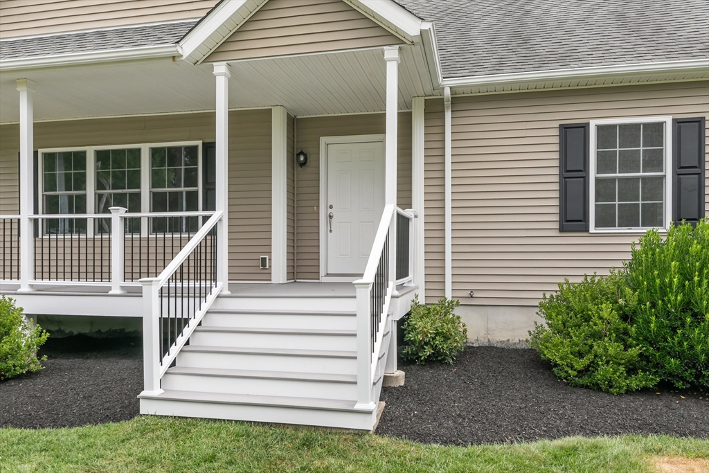 87 Simmons Street Rehoboth, MA 02769 - Photo 3 of 38