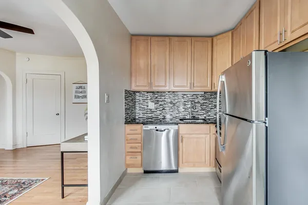 $2,745 | 1824 North Lincoln Park West, Unit 211, Chicago, IL 60614