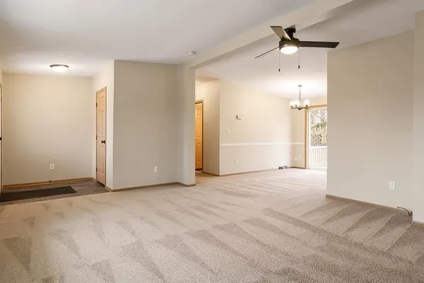 $99,900 | 5647 Buttercup Lane, Machesney Park, IL 61115
