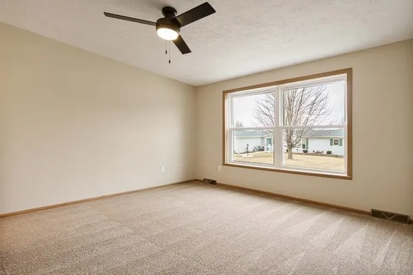 $99,900 | 5647 Buttercup Lane, Machesney Park, IL 61115