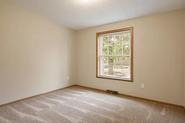 $99,900 | 5647 Buttercup Lane, Machesney Park, IL 61115
