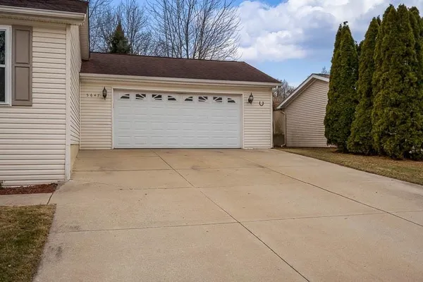 $99,900 | 5647 Buttercup Lane, Machesney Park, IL 61115