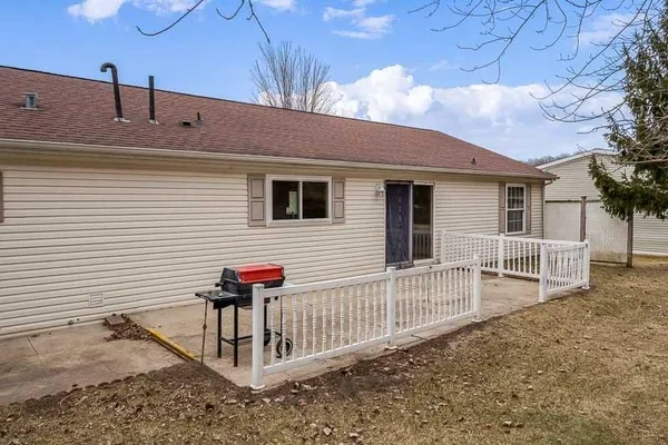 $99,900 | 5647 Buttercup Lane, Machesney Park, IL 61115