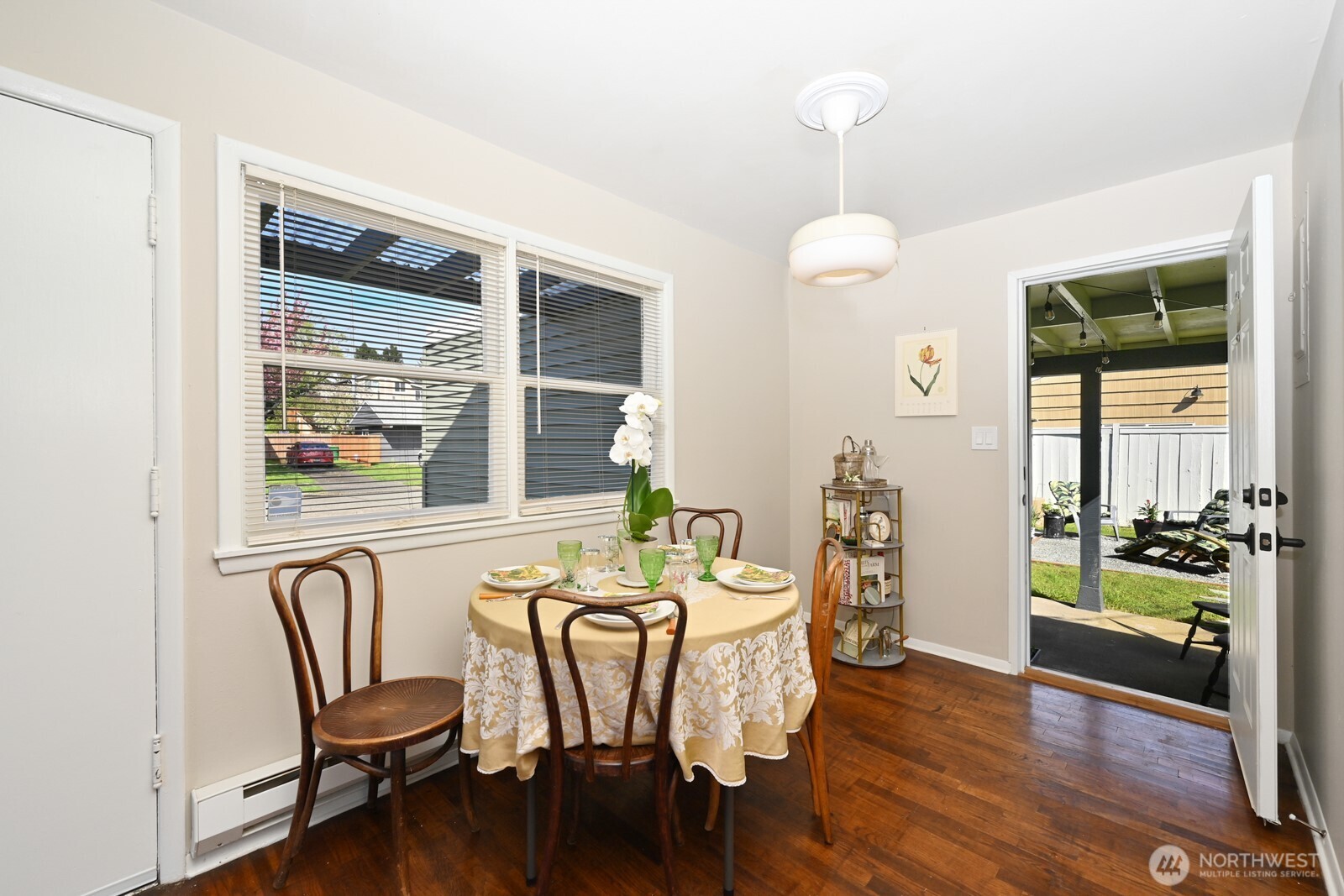 9328 31st Avenue Southwest Seattle, WA 98126 - Photo 12 of 31